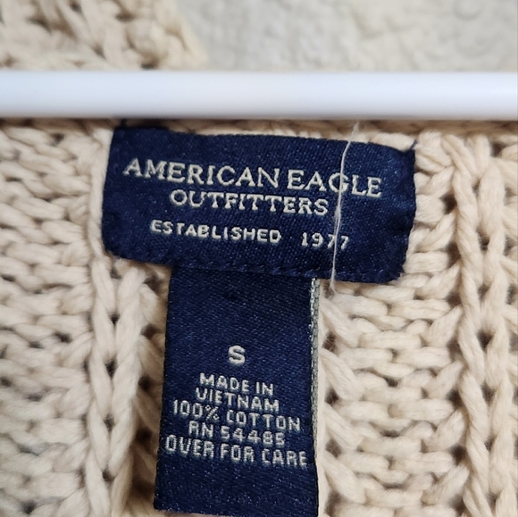 American Eagle Cream Knit Sweater - Picture 5 of 11